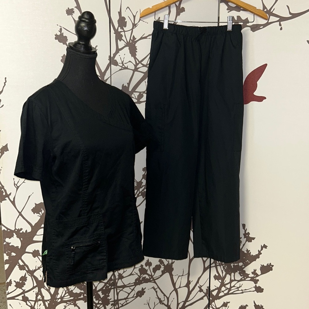 HEALTH PRO STRETCH EXTENSIBLE Black Scrub Size S Top (T-Shirt)&Bottoms(Pants) 15